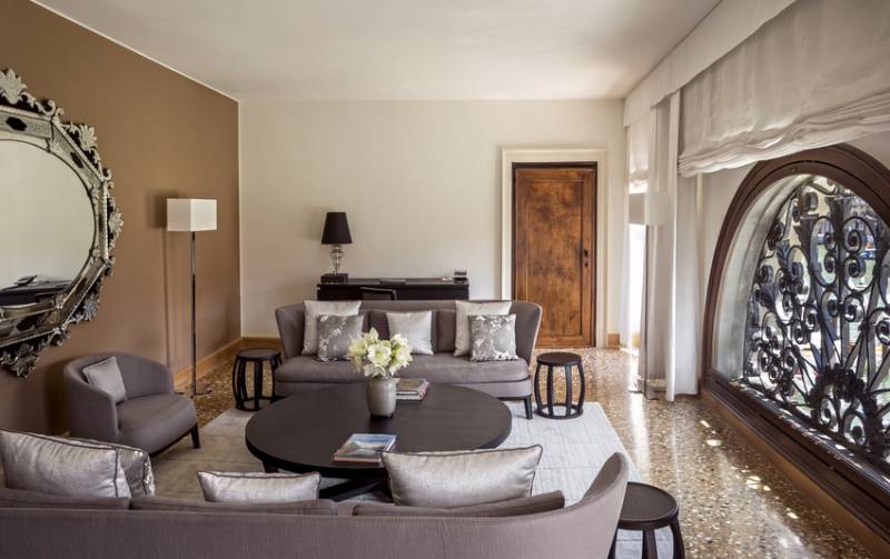Exclusive rooms & suites