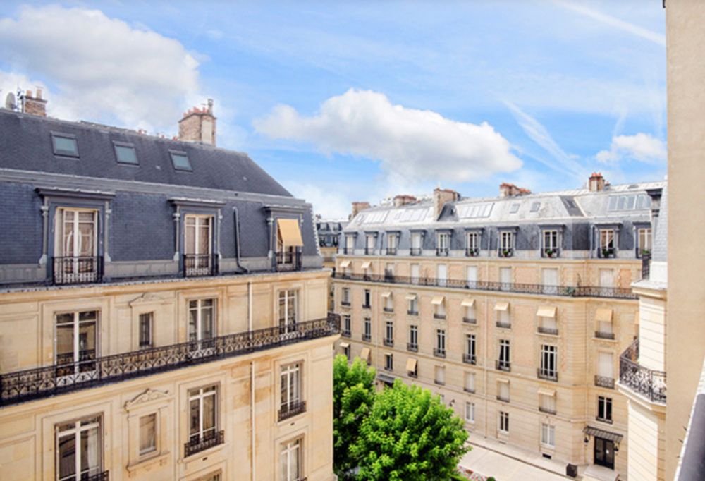 Paris-Apartment-Avenue-Montaigne-1