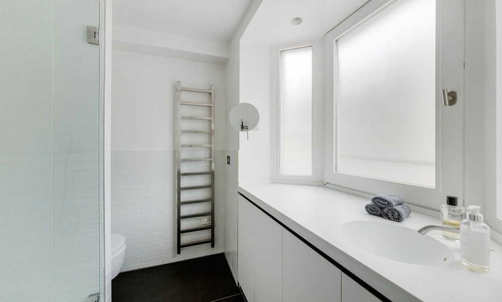 Paris-Duplex-Apartment-Paris-7th-4br-Bathroom302
