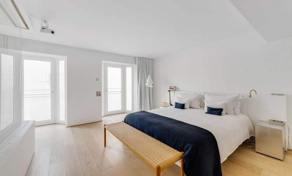 Paris-Duplex-Apartment-Paris-7th-4br-MasterBedroom101