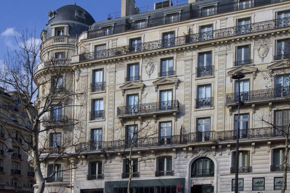 Paris-Apartment-Opera-9th-21-Exterior