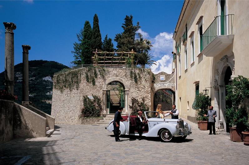Arriving at Hotel Caruso - Valet Parking