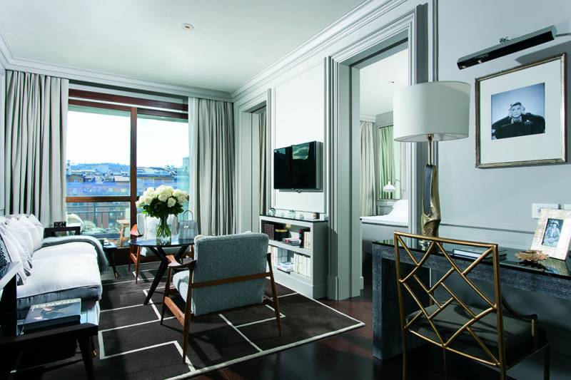 Features of the Suites at Portrait Firenze