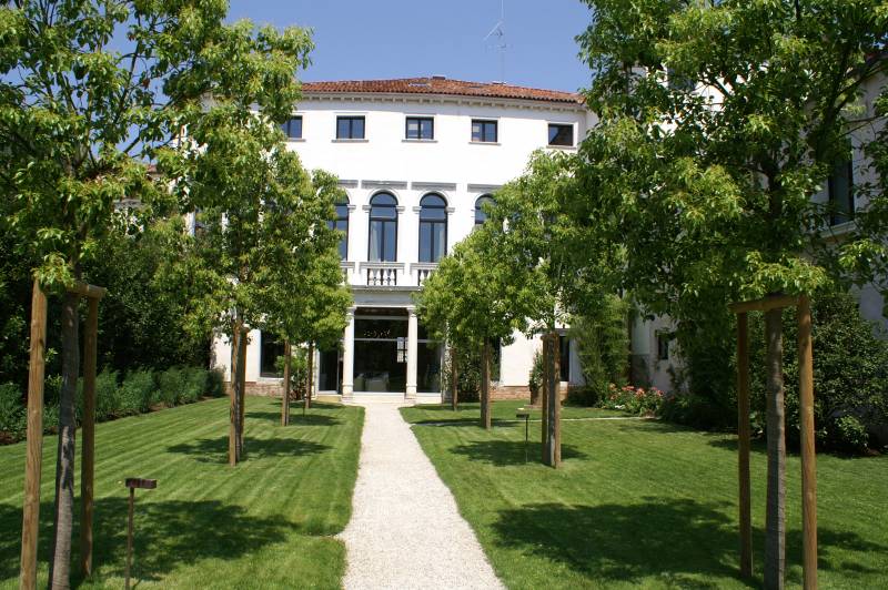 Villa Facade