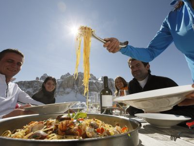 Luxury Gourmet Ski Safari: A Gastronomic Skiing Adventure
