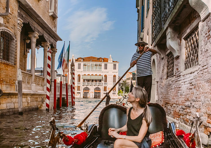 Private Guided Gondola & Photographic Tour of Venice with Italian Allure Travel