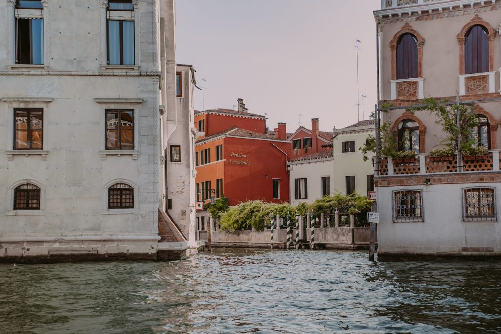 Venice private tour on a Riva